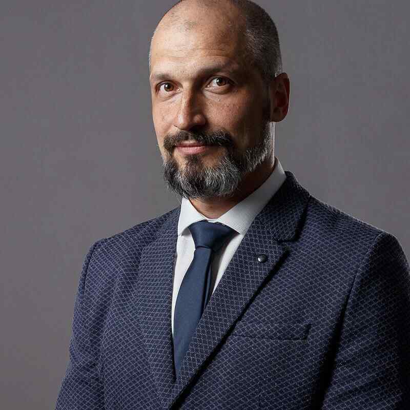 https://alnukhba-lawyer.com/wp-content/uploads/2019/10/inner_team_01-1.jpg